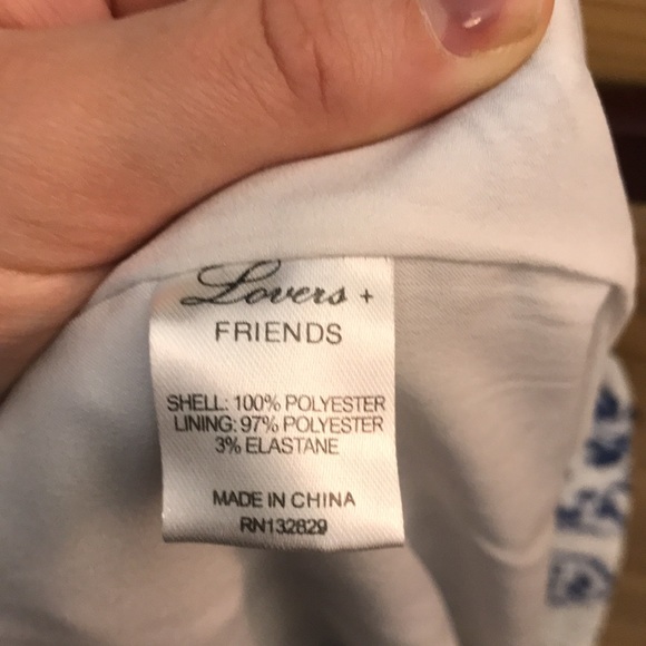 Lovers and Friends Sasha Printed Floral Shorts Size Medium - Picture 7 of 8